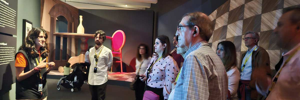 Visita guiada a la exposición Alicia en el país de las maravillas en CaixaForum
